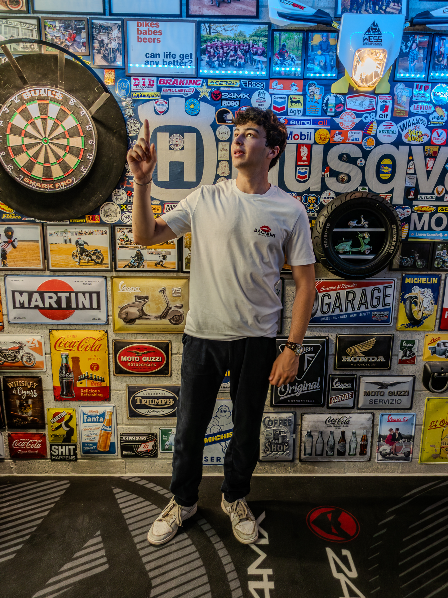 BACIAMI CLASSIC TEE - WHITE